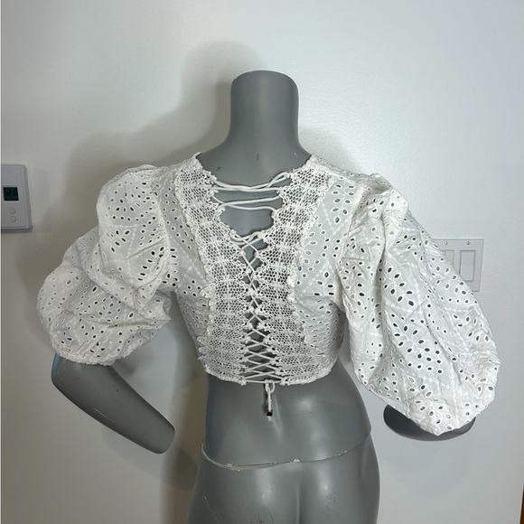 Gorgeous Bershka White Puff Sleeve Eyelet Crop Top❤️M - Picture 5 of 9